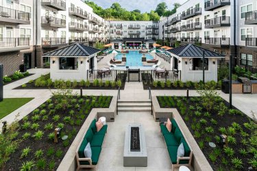 exterior community view at skytop apartments for rent cincinnati